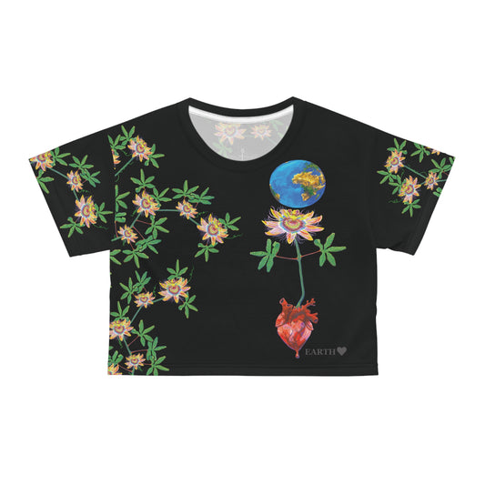 UNIQUE CENTRIC EARTH HEART FINE ART CROPPED QUEEN TEE