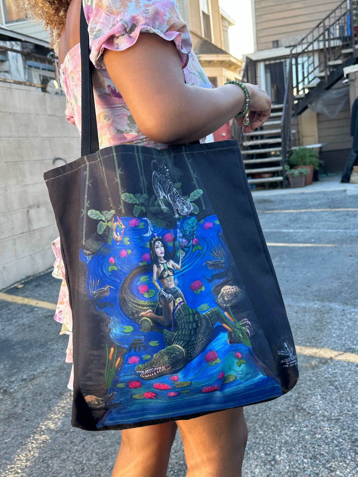 UNIQUE CENTRIC FINE ART DESIGNER REUSABLE FATASY GODDESS QUEEN  RIDING DRAGON CROCODILE IN THE JUNGLE WHITE TIGER LILY PETER PAN NEVERLAND DISNEYLAND PRINCESS SHOPPING GROCERY BAG