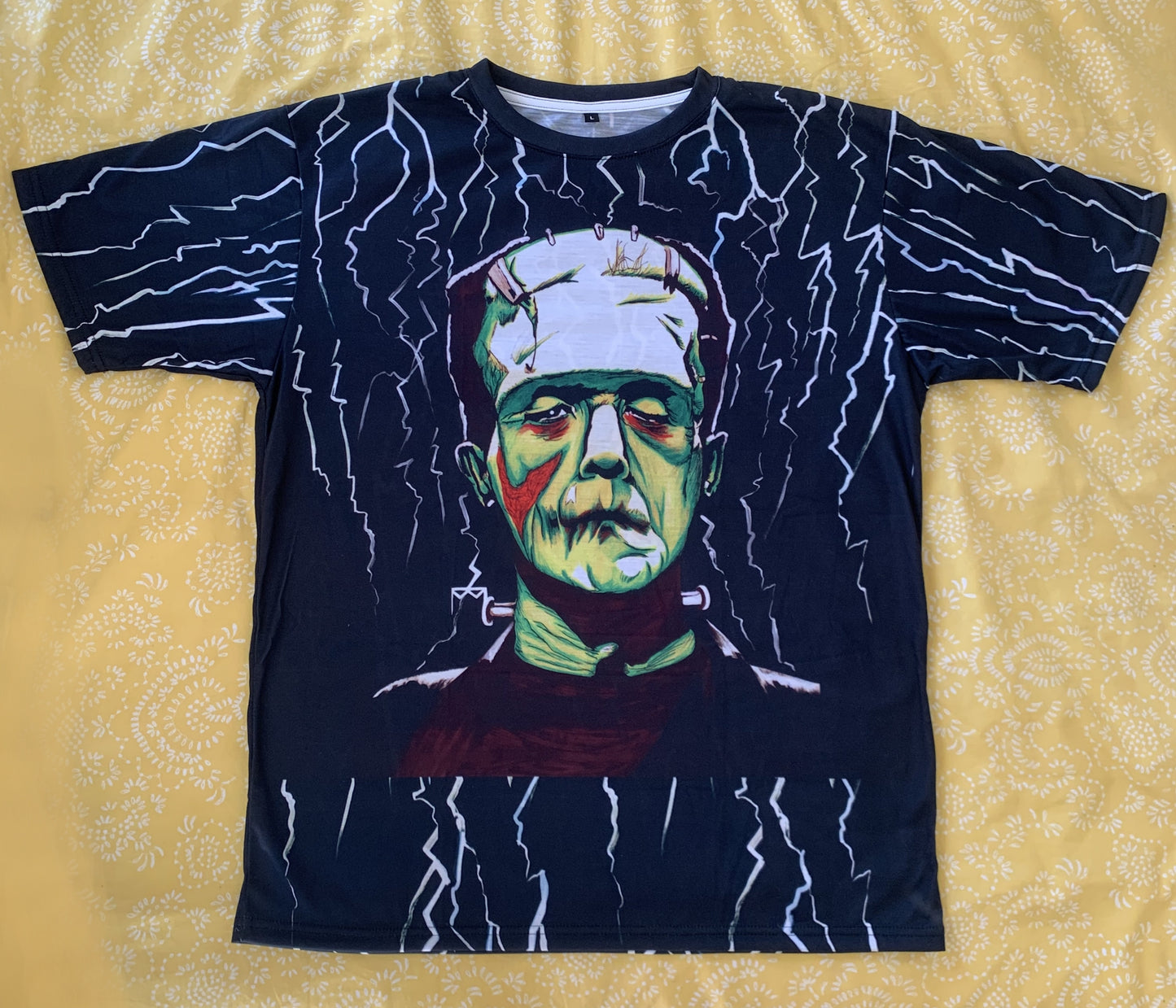 You Will Get noticed with UNIQUE CENTRIC BY SHAKINAART FINE ART Frankenstein Monster T-Shirt! Perfect for horror movie enthusiasts, this eye-catching design INSPIRED BY BORIS KARLOFF  is a must-have. Stand out from the crowd, and turn heads. GOTH KINGS Shop now!